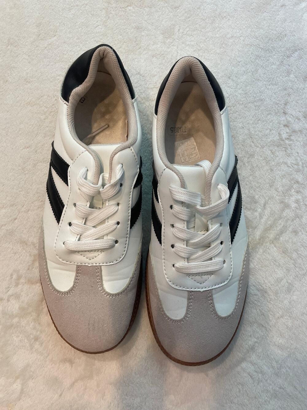 LC WAIKIKI Women's Lace Up Trainer Sneakers Size 39 White/Black Round Toe